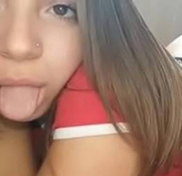 Vídeo Nudes da novinha argentina mostrando seu rabo gostoso no whats