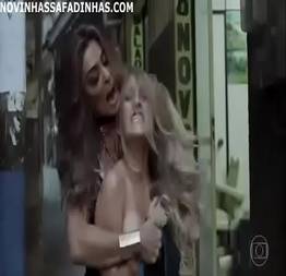 Pagou peitinho na TV Carla Dias - Porno Vídeo Tube