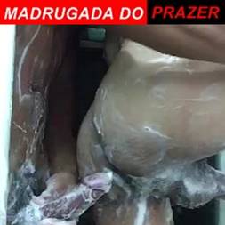 Amigos fodendo no banho | Madrugada do Prazer