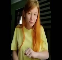 Ruiva ninfeta muito gata caiu