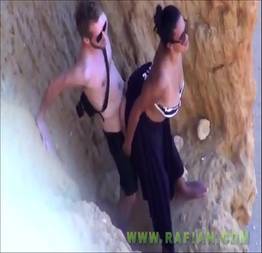 Turistas pegos no flagra transando na praia - I LOVE PORN VIDEO