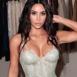Kim Kardashian nua em fotos vazadas