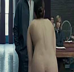 Jennifer Lawrence PELADA em cena de filme
