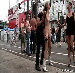 Loira sendo pega em publico| sexo da rua |sexo na rua