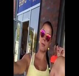 Vadia mostrando a buceta em publico | sexo da rua |sexo na rua