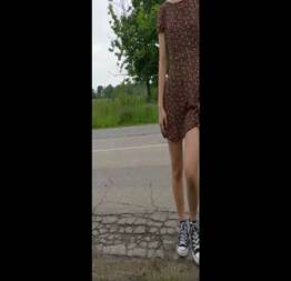 Videos de mulheres nuas em público fazendo muita safadeza em flagras sensacionais mostrando os peitos e a buceta sem nenhuma vergonha - Sexo sujo
