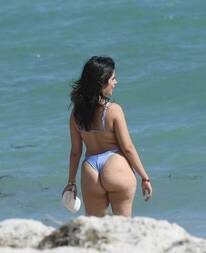 Camila Cabello mostra o tamanho da bunda - O Imoral