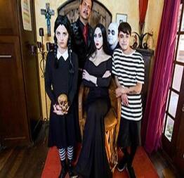 Família Addams fazendo porno